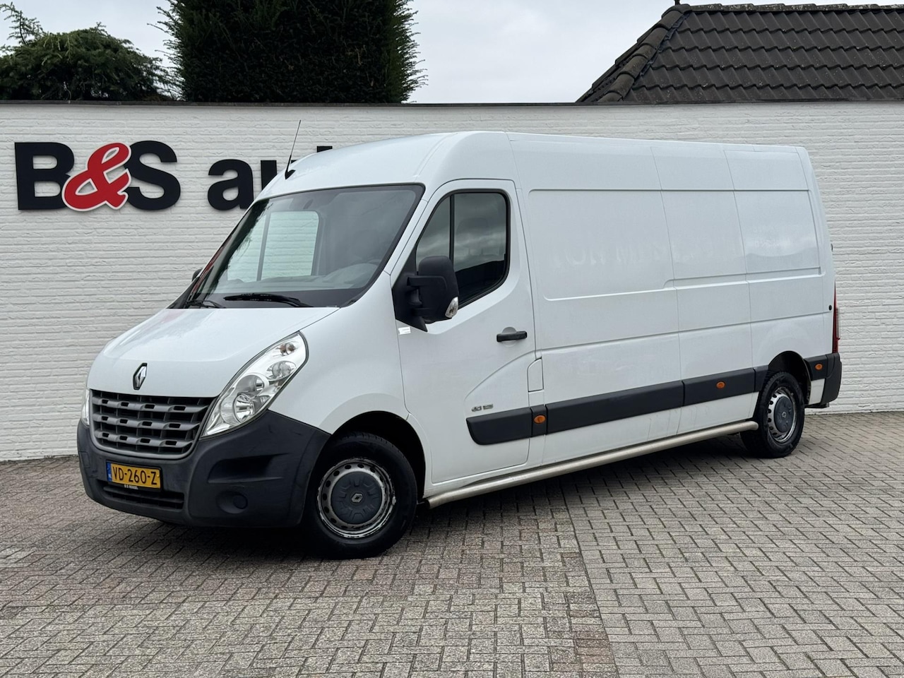 Renault Master - T35 2.3 dCi L3H3 Airco Cruise Navigatie Trekhaak All season banden - AutoWereld.nl