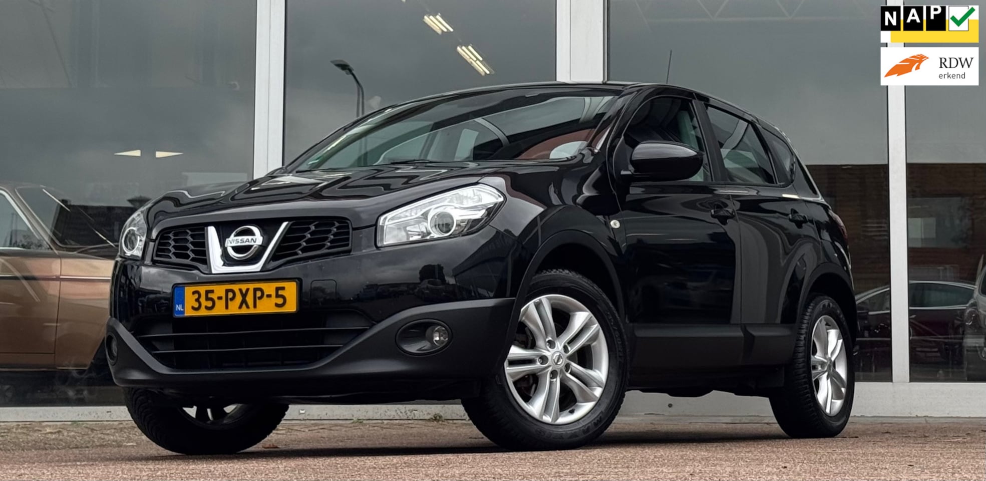 Nissan Qashqai - 1.6 Acenta 100% Onderhouden Trekhaak! - AutoWereld.nl