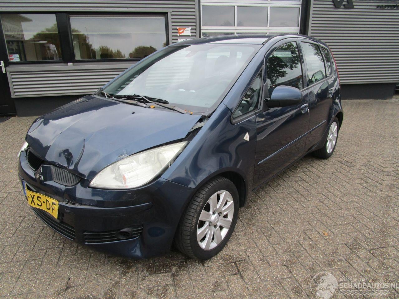 Mitsubishi Colt - 1.3 Invite+ 5drs - AutoWereld.nl