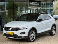 Volkswagen T-Roc - 1.5 TSI DSG Sport Virtual|Sportstoelen|Full Led|1e Eigenaar