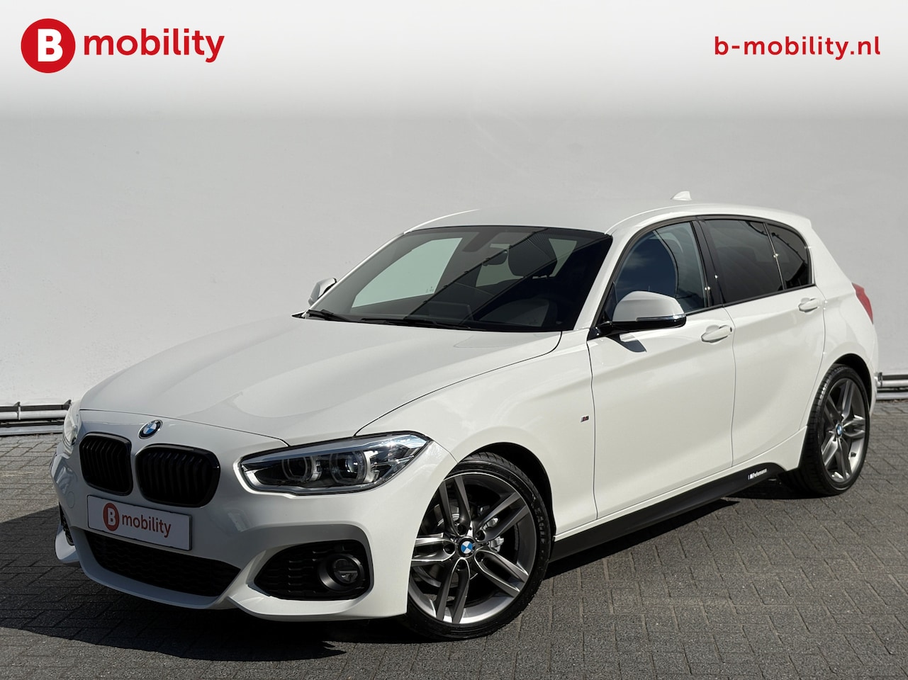 BMW 1-serie - 118i High Executive M-Sport Apple CarPlay | Cruise Control | LED Koplampen | Navigatie - AutoWereld.nl