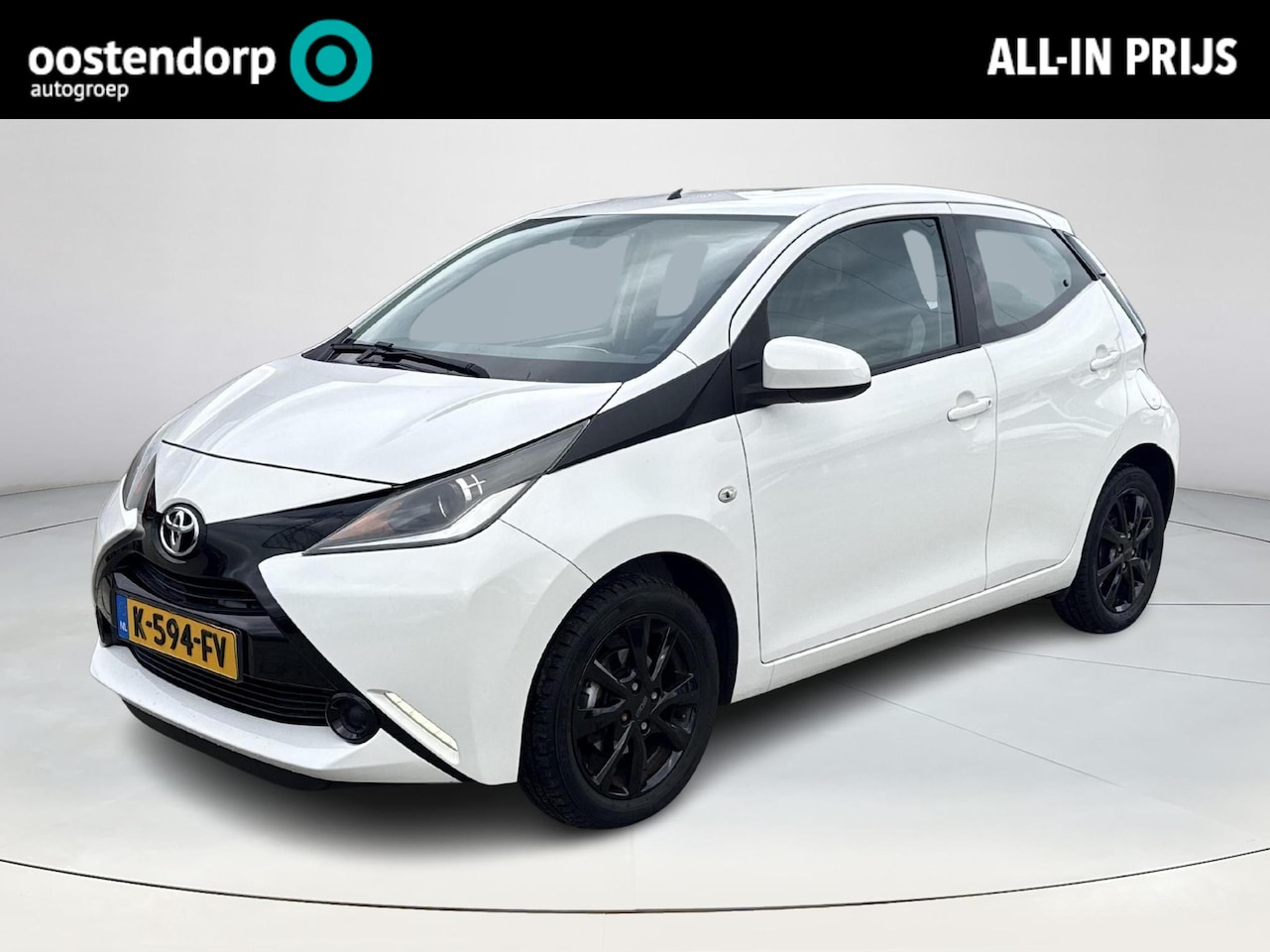 Toyota Aygo - 1.0 VVT-i x **AIRCO/ BLUETOOTH/ BEGRENZER/ ZWARTE LM VELGEN/ GARANTIE** - AutoWereld.nl