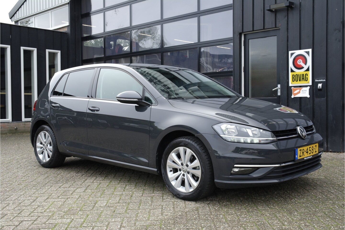 Volkswagen Golf - 1.0 TSI Comfortline | Dealer Onderhouden | NL-Auto | Adaptive | 1e Eigenaar - AutoWereld.nl