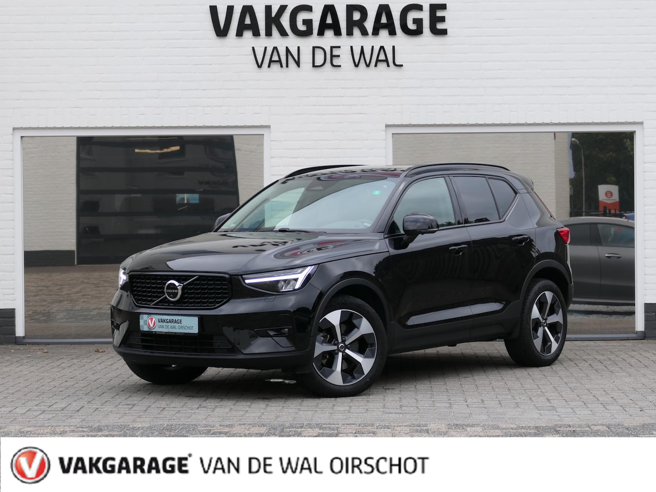 Volvo XC40 - 2.0 B4 Plus Dark | Facelift | 360°-camera | Harman/Kardon | Leder | Memory stoelen | Orref - AutoWereld.nl
