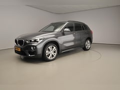 BMW X1 - sDrive20i | LED | Navigatie | Trekhaak | Sportstoelen | Clima | DAB | Hifi speakers | Alu