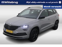 Skoda Karoq - 1.5 TSI ACT Sportline Business / Pano / Digitaal dashboard / Navigatie / Camera / Trekhaak