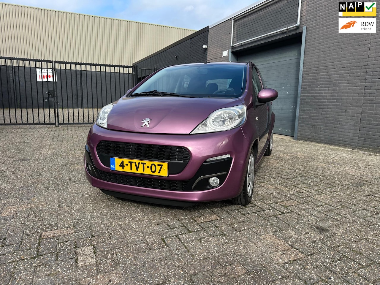 Peugeot 107 - 1.0 Active Airco Toerenteller Elek. Pakket Led 5dsr APK NAP. - AutoWereld.nl