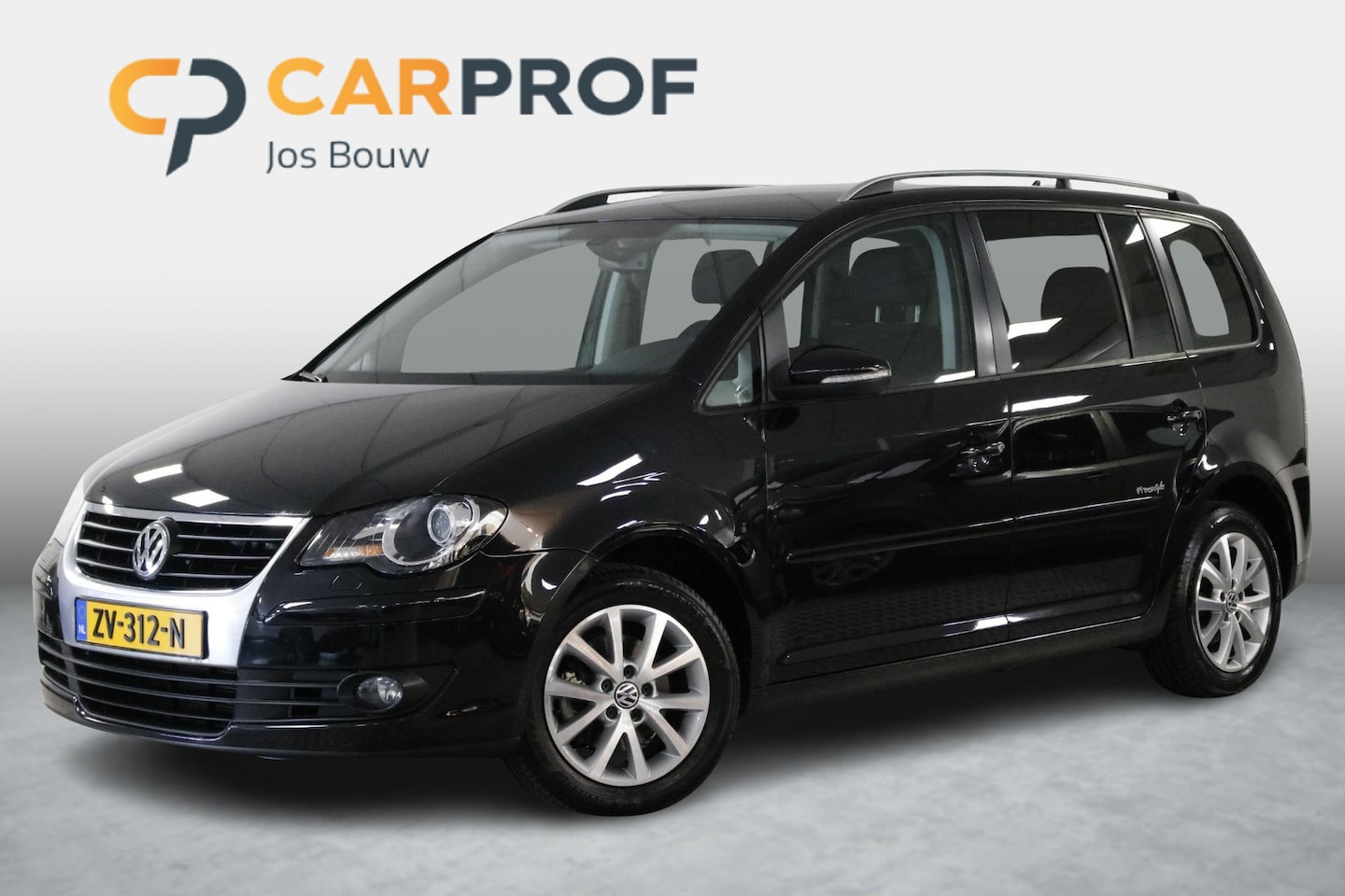 Volkswagen Touran - 1.4 TSI Highline Clima | Cruise | Navi | Stoelverw | Trekhaak. - AutoWereld.nl