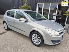 Opel Astra - 1.6 Enjoy