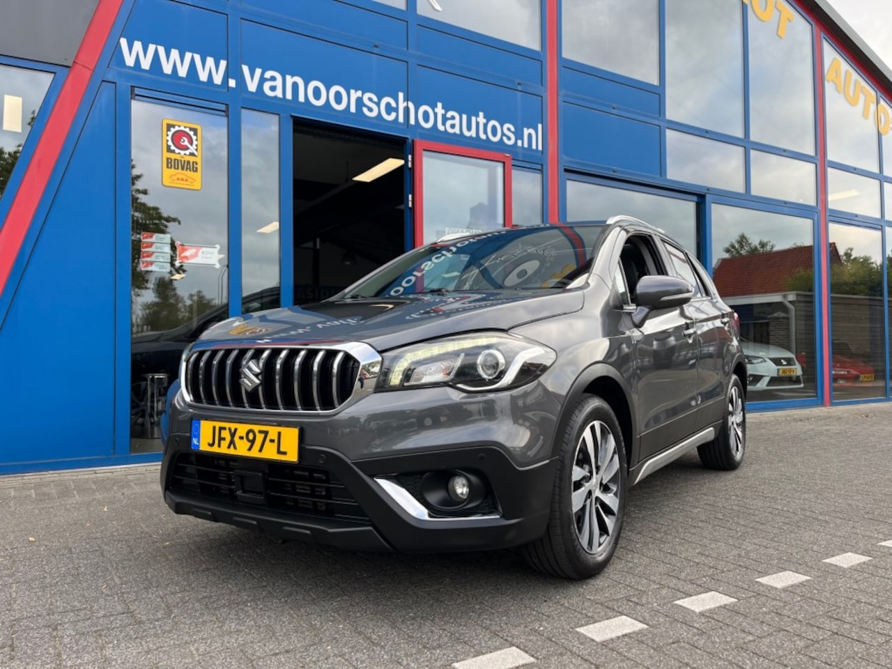 Suzuki SX4 S-Cross - 1.4 Boosterjet Navi Carplay Camera Leer Airco(ECC) - AutoWereld.nl