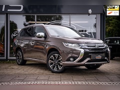 Mitsubishi Outlander - 2.0 PHEV instyle+|Adaptive Cruise|Massage|360 Cam|Navi|Pano|LED|Elektrische achterklep|Sto