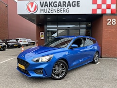 Ford Focus Wagon - 1.0 EcoBoost ST-Line // KEYLESS // NAVI + CARPLAY // CLIMA // CAMERA // WINTERPACK // TREK