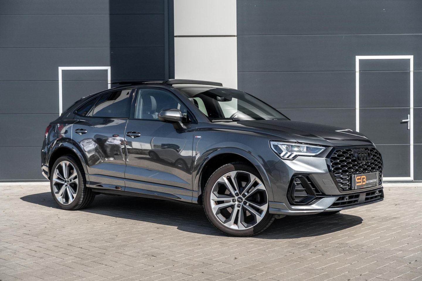 Audi Q3 Sportback - 45 TFSI e S Line 360 Cam|Pano|FULL OPTION! - AutoWereld.nl