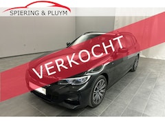 BMW 3-serie Touring - 330e xDrive M-sport | HUD | Sfeer verl. | Laser