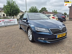Skoda Superb Combi - 1.5 TSI ACT Style zeer luxe uitvoering