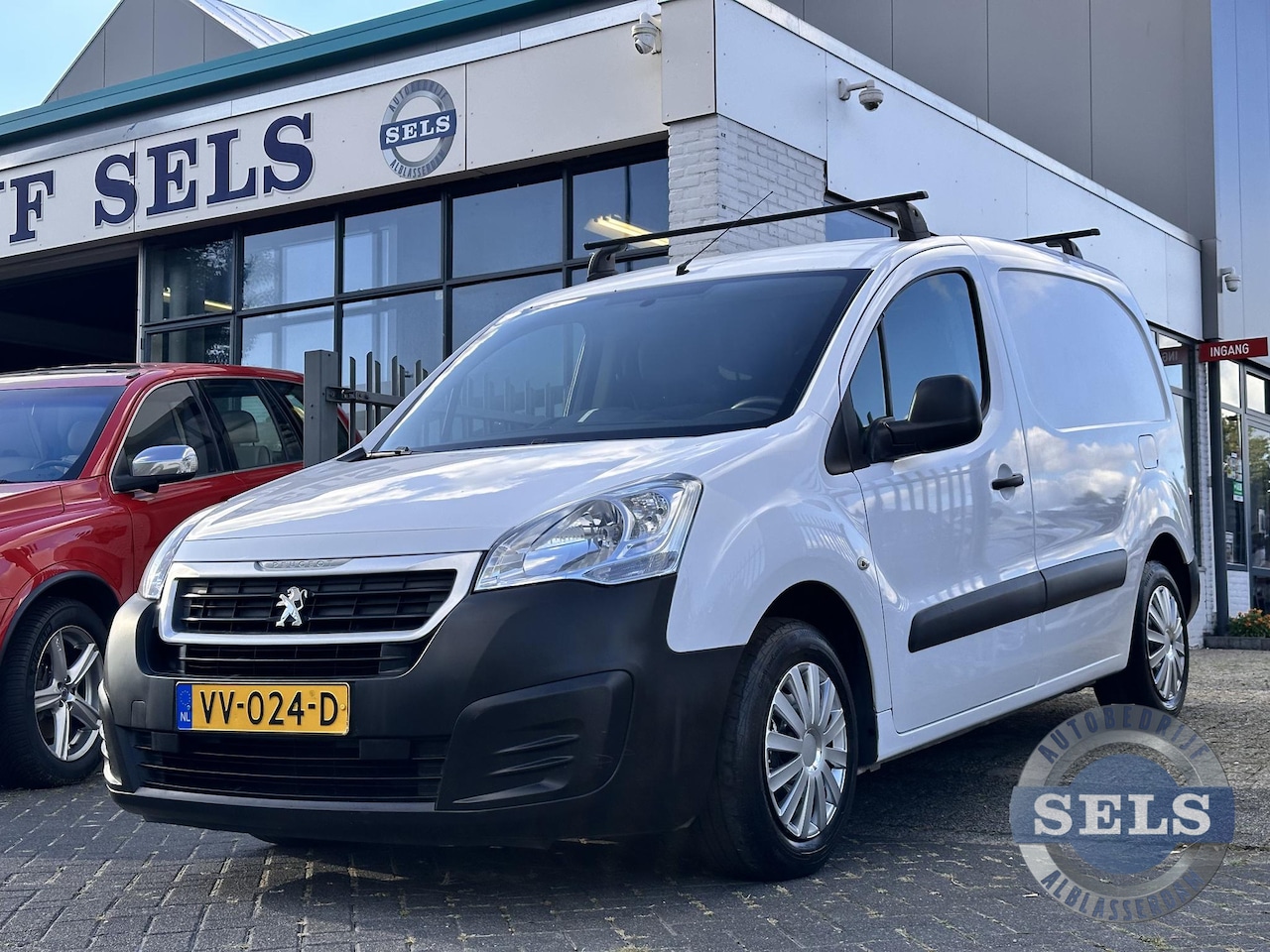 Peugeot Partner - 120 1.6 BlueHDi 75 L1 XR Peugeot Partner - AutoWereld.nl