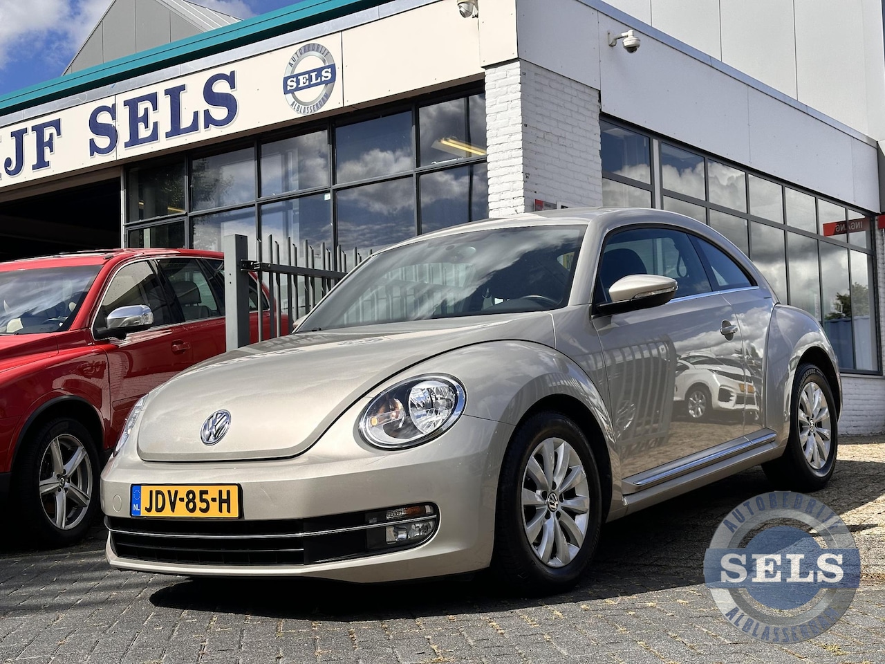 Volkswagen Beetle - 1.2 TSI Design NAVI/CLIMA/CRUISE - AutoWereld.nl