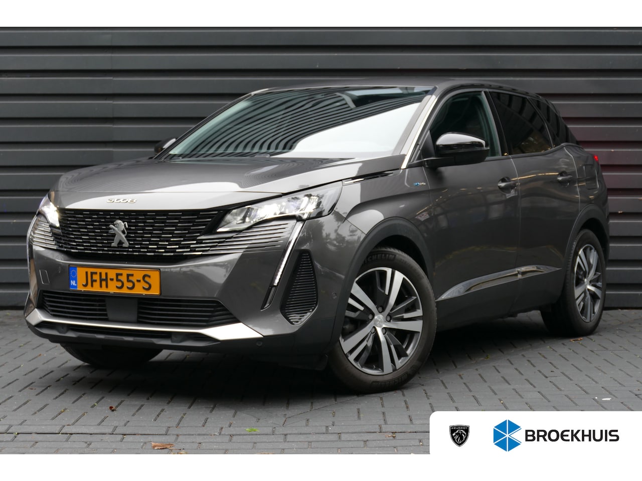 Peugeot 3008 - 1.6 HYBRID 225PK ALLURE PACK AUTOMAAT / NAVI / LED / PDC / CLIMA / 17"LMV / CAMERA / WINTE - AutoWereld.nl