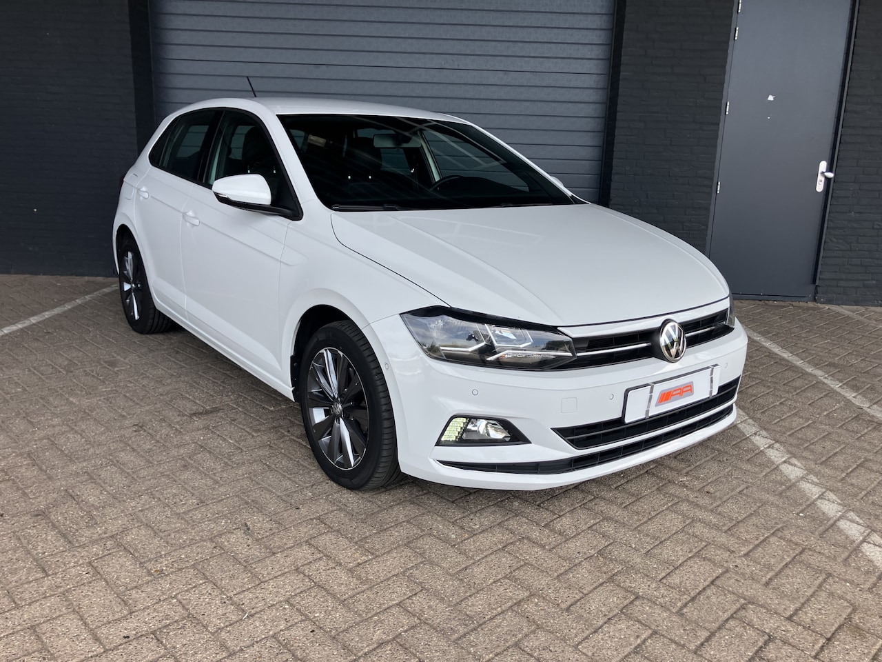 Volkswagen Polo - 1.6 TDI Highline 1.6 TDI Highline - AutoWereld.nl
