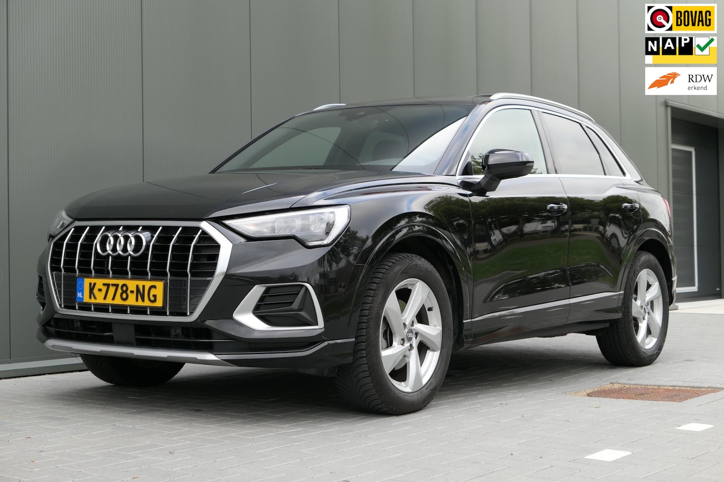 Audi Q3 - 35 TFSI edition one Pano Virtueel Carplay Leder Cruise ACC Lane Trekhaak - AutoWereld.nl