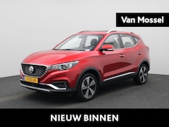 MG ZS - EV Luxury 45 kWh | 1e-Eigenaar | Navi | Panoramadak | Leder | Camera | Apple CarPlay |