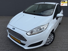 Ford Fiesta - 1.0 Style*AIRC*NEW APK*NAP*ELKT-RAAM*C-D AFSTAND