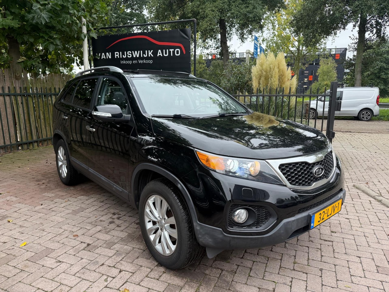 Kia Sorento - 2.4 X-clusive 2WD Xenon Leder Schuifdak Cruise-con - AutoWereld.nl