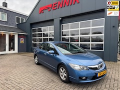 Honda Civic - 1.3 Hybrid Elegance / Clima / Carplay / Trekhaak / 104.000 km NL Auto met NAP