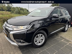 Mitsubishi Outlander - 2.0 Business Edition | Trekhaak | All Season Banden | Navigatie | Achteruitrijcamera | Cru