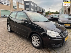 Volkswagen Polo - 1.4-16V FSI Trendline