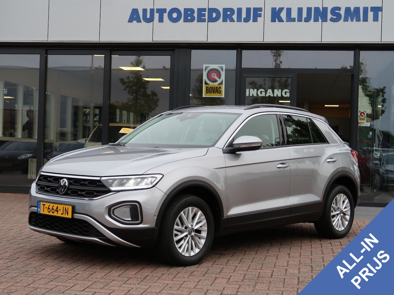 Volkswagen T-Roc - 1.0 TSI Life Business | Clima | Park-Assist | Stoelverw | Navigatie | - AutoWereld.nl