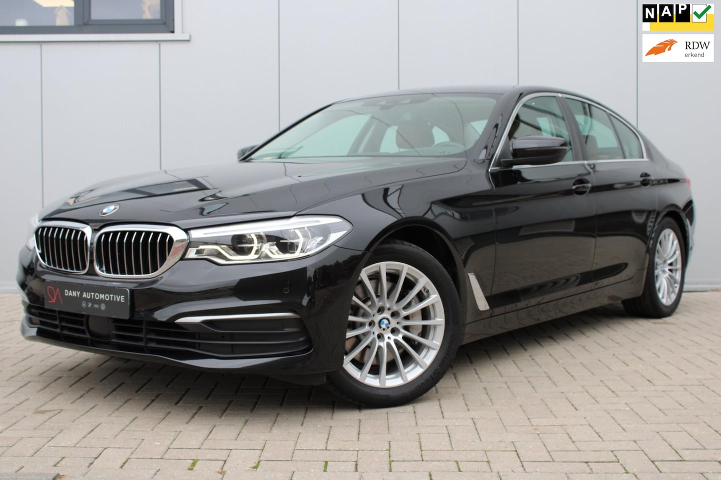 BMW 5-serie - 530i High Executive 1Jaar Garantie AUT I ADAPTIVE CRUISE I CAM I NAVI I LIJN ASSIST I LEDE - AutoWereld.nl