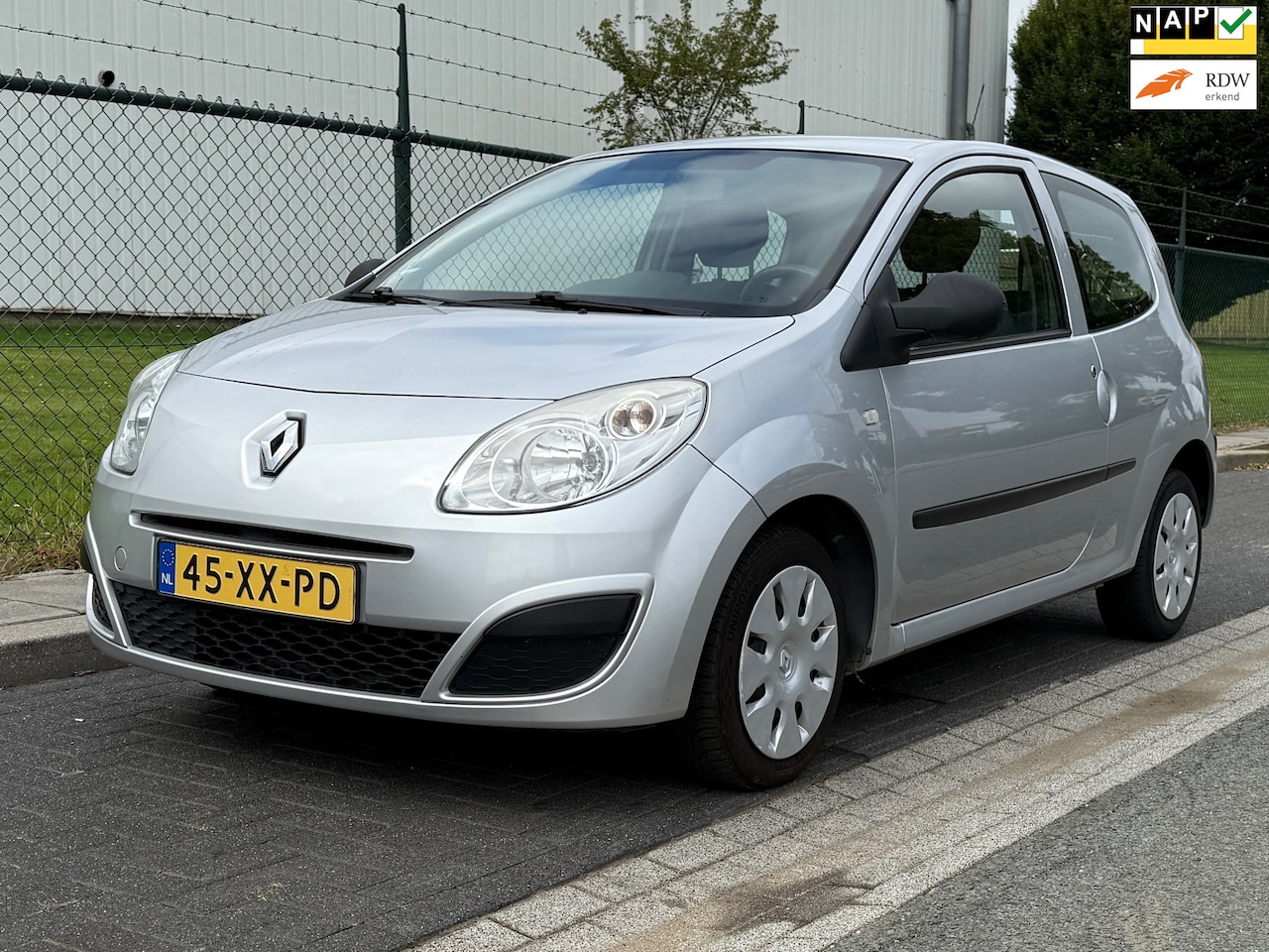 Renault Twingo - 1.2 Nieuwe Distributie + NWE APK - AutoWereld.nl