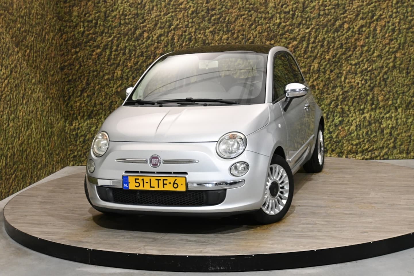 Fiat 500 - 1.2 Lounge | Automaat | Panorama | Airco - AutoWereld.nl