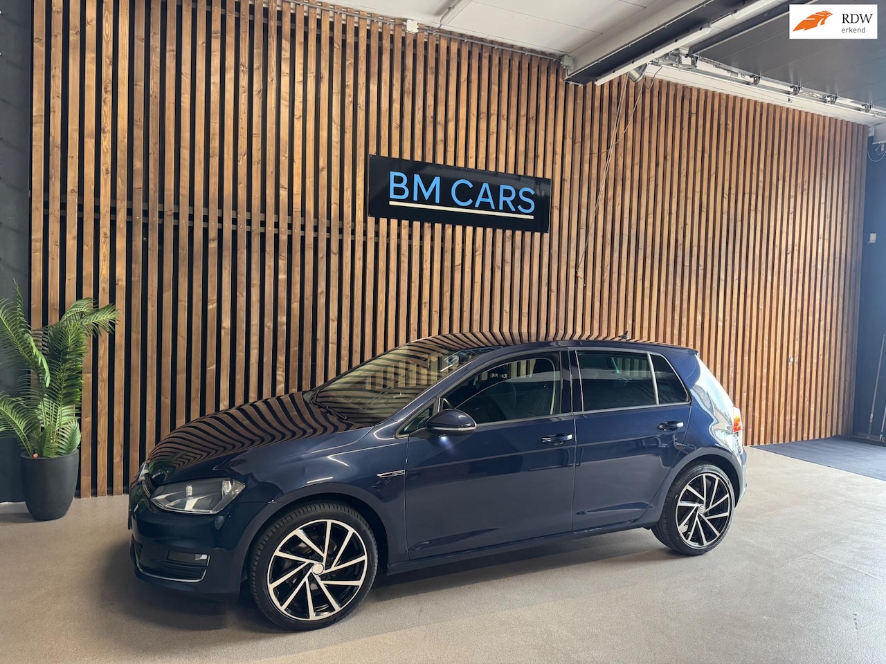 Volkswagen Golf - 1.2 TSI Lounge Airco, Navigatie, Pdc - AutoWereld.nl