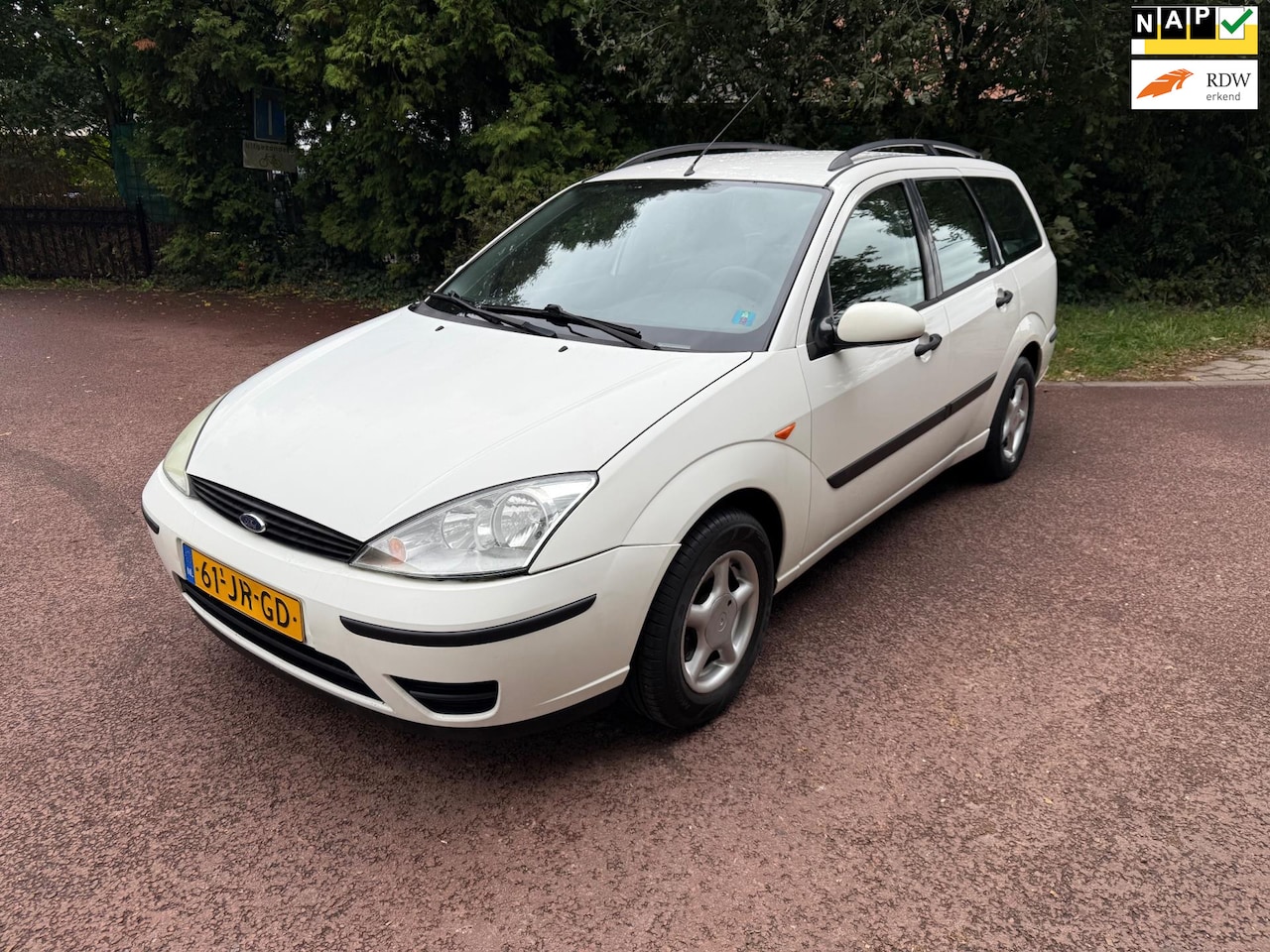 Ford Focus Wagon - 1.6-16V Cool Edition / Airco / Apk / NAP / - AutoWereld.nl