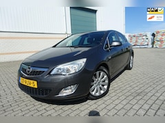 Opel Astra - 1.4 Turbo Cosmo - zeer nette auto - navi - lm velgen - 1/2 leder