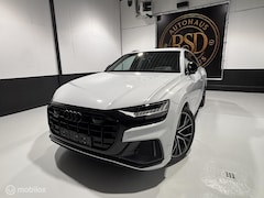 Audi Q8 - 55 TFSI e S Competition Headup B&O trhaak 22" sfeerv
