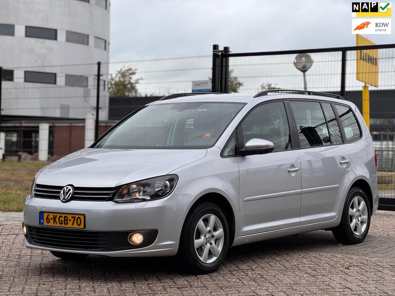 Volkswagen Touran - 1.4 TSI Trendline|AUT DSG|NAVI|PSENSOR|5PERS|AIRCO - AutoWereld.nl