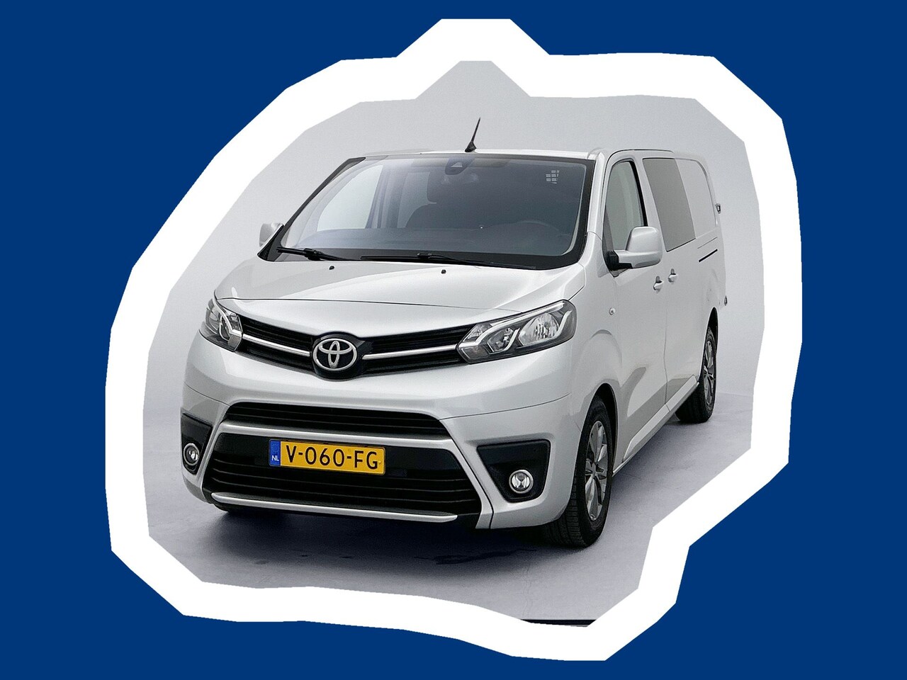 Toyota PROACE Long Worker - 2.0 D-4D Professional DC Dubbele Cabine Navigatie Trekhaak Navigatie Cruise Control - AutoWereld.nl