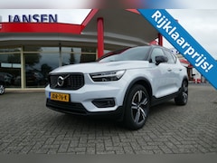 Volvo XC40 - 1.5 T4 RECH R-DESIGN CAMERA/ELEKTR.ACHTERKLEP/STOELVERWARMING