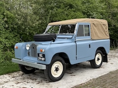 Land Rover 88 - Softtop Series IIA M1019
