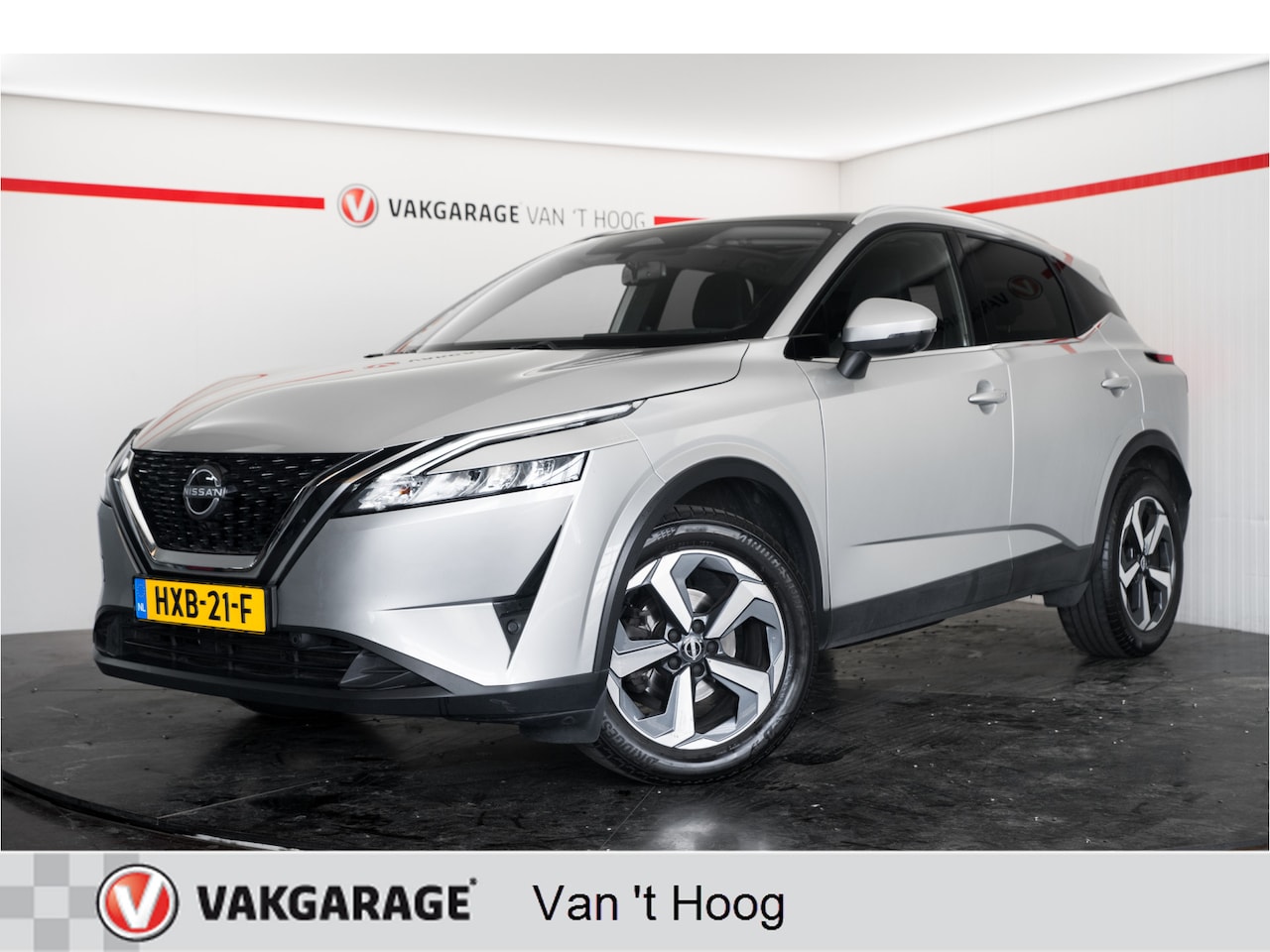 Nissan Qashqai - Xtronic Business Premium Panoramadak Stoelverwarming 360 graden camera - AutoWereld.nl