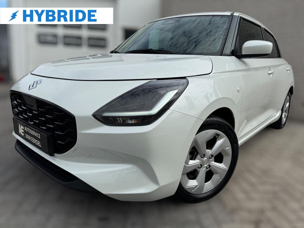 Suzuki Swift - 1.2 Style Smart Hybrid NIEUWSTE MODEL / LED / CARPLAY / PDC / ACC / PARELMOER / CAMERA / W - AutoWereld.nl