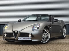 Alfa Romeo 8C Competizione Spider - 4.7 V8
