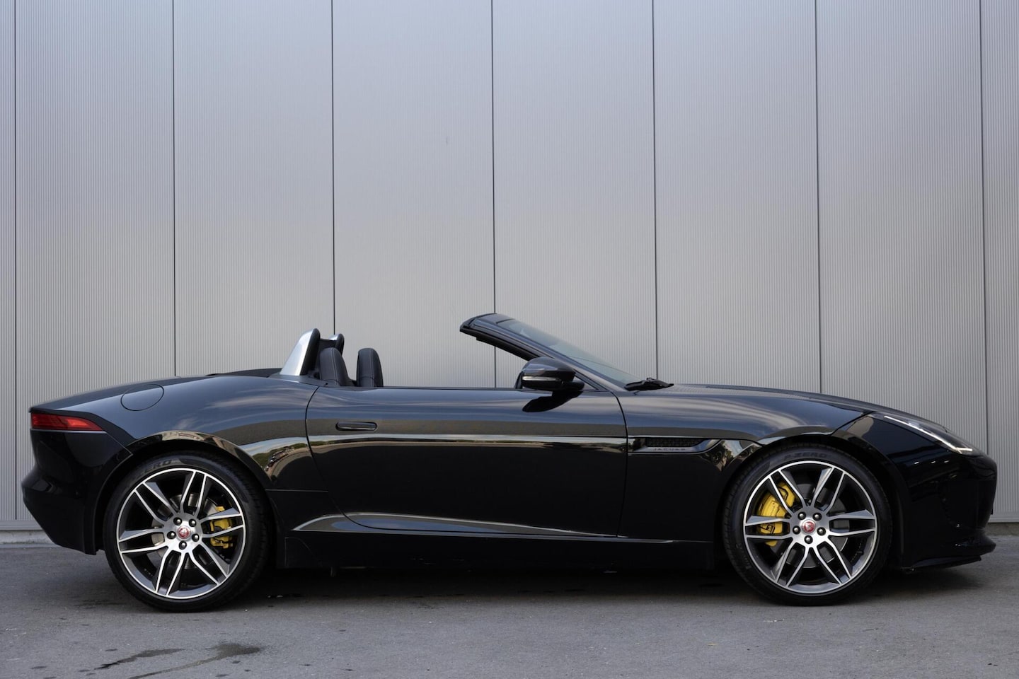 Jaguar F-type - 3.0 V6 400PK Convertible Origineel Nederlands Tailor Made Exclusive - AutoWereld.nl