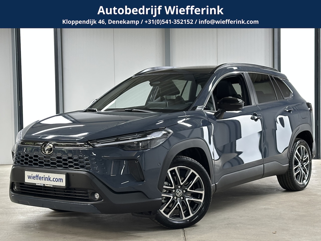 Toyota Corolla Cross - Hybrid 180 Executive | Leder | Pano | JBL | Camera | - AutoWereld.nl