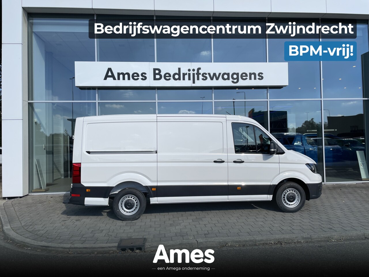 Volkswagen Crafter - 30 2.0 TDI L3H2 Trendline 140PK hand | App connect | Trekhaak - AutoWereld.nl