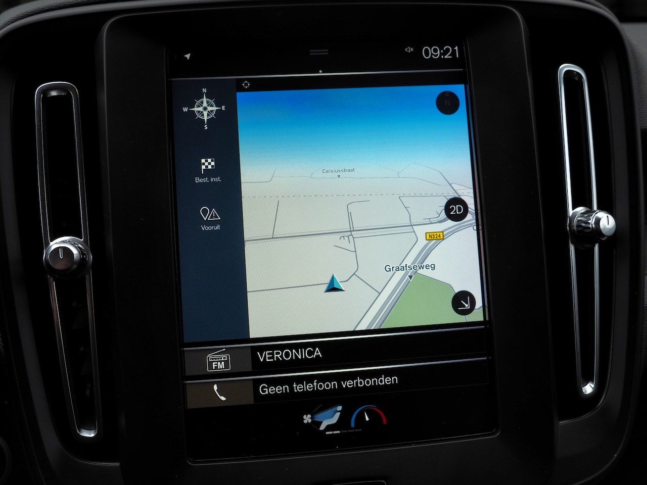 Volvo XC40 - 1.5 T3 AIRCO CRUISE NAVI KEYLESS CAMERA LM VELGEN