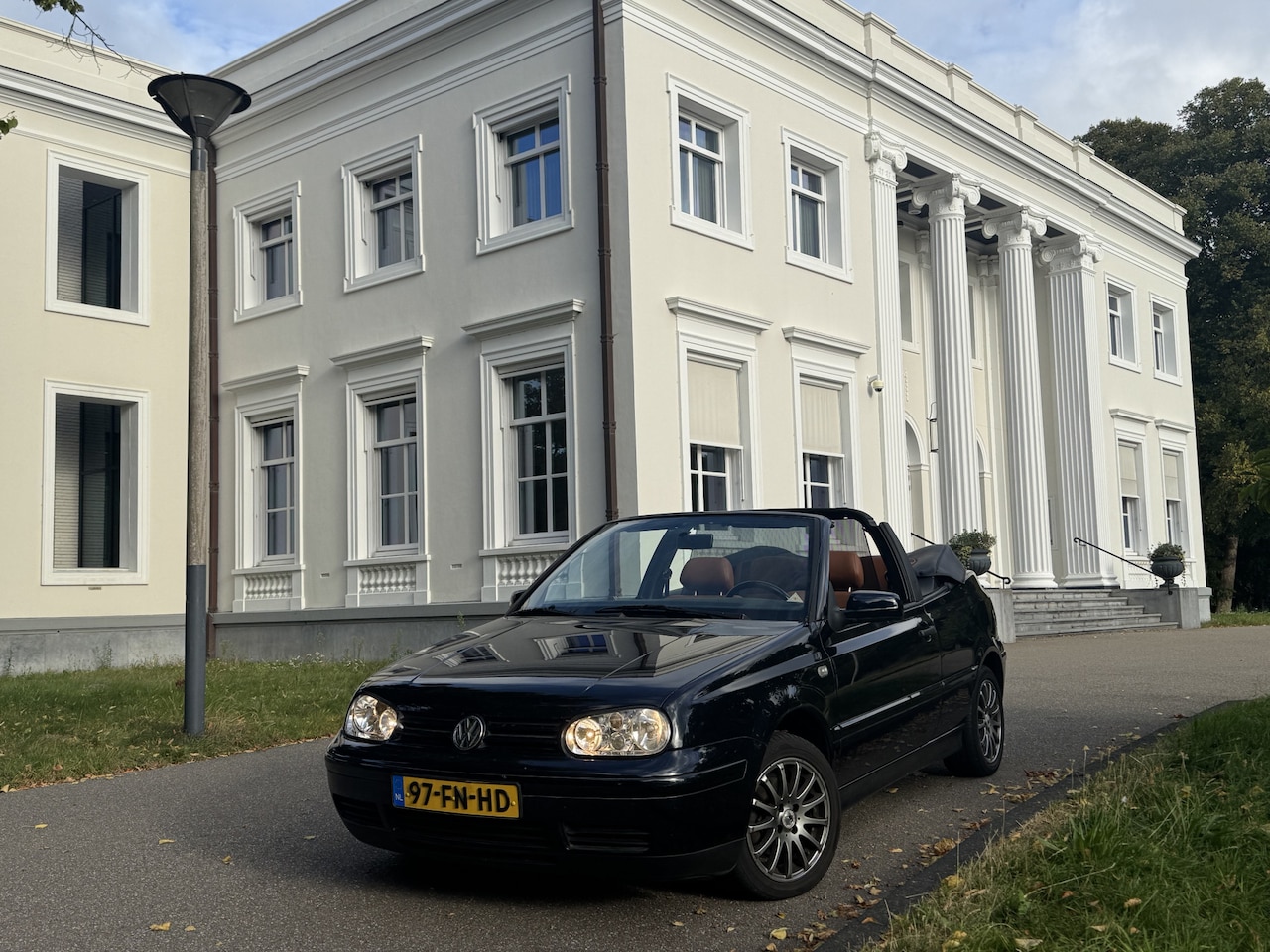 Volkswagen Golf Cabriolet - 3X!) 1.8 NIEUW COGNAC LEDER - AutoWereld.nl